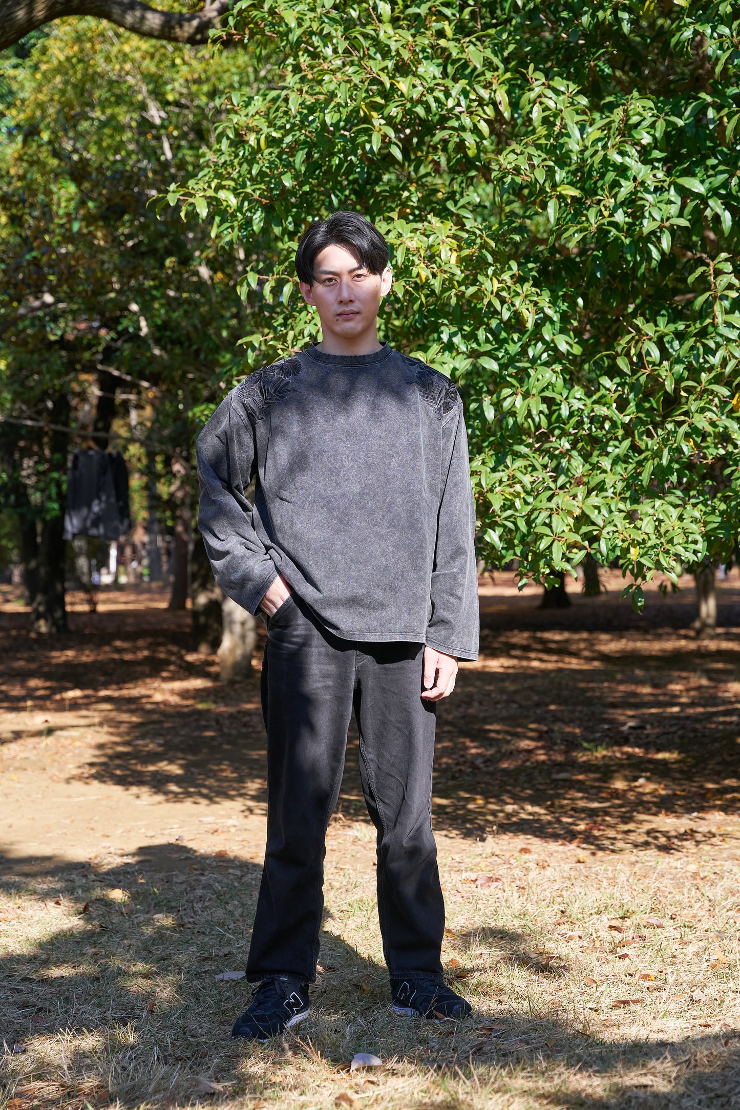 Forest timeless Embroidery Long Sleeve 自然好きにおすすめな植物刺繍ロングスリーブ