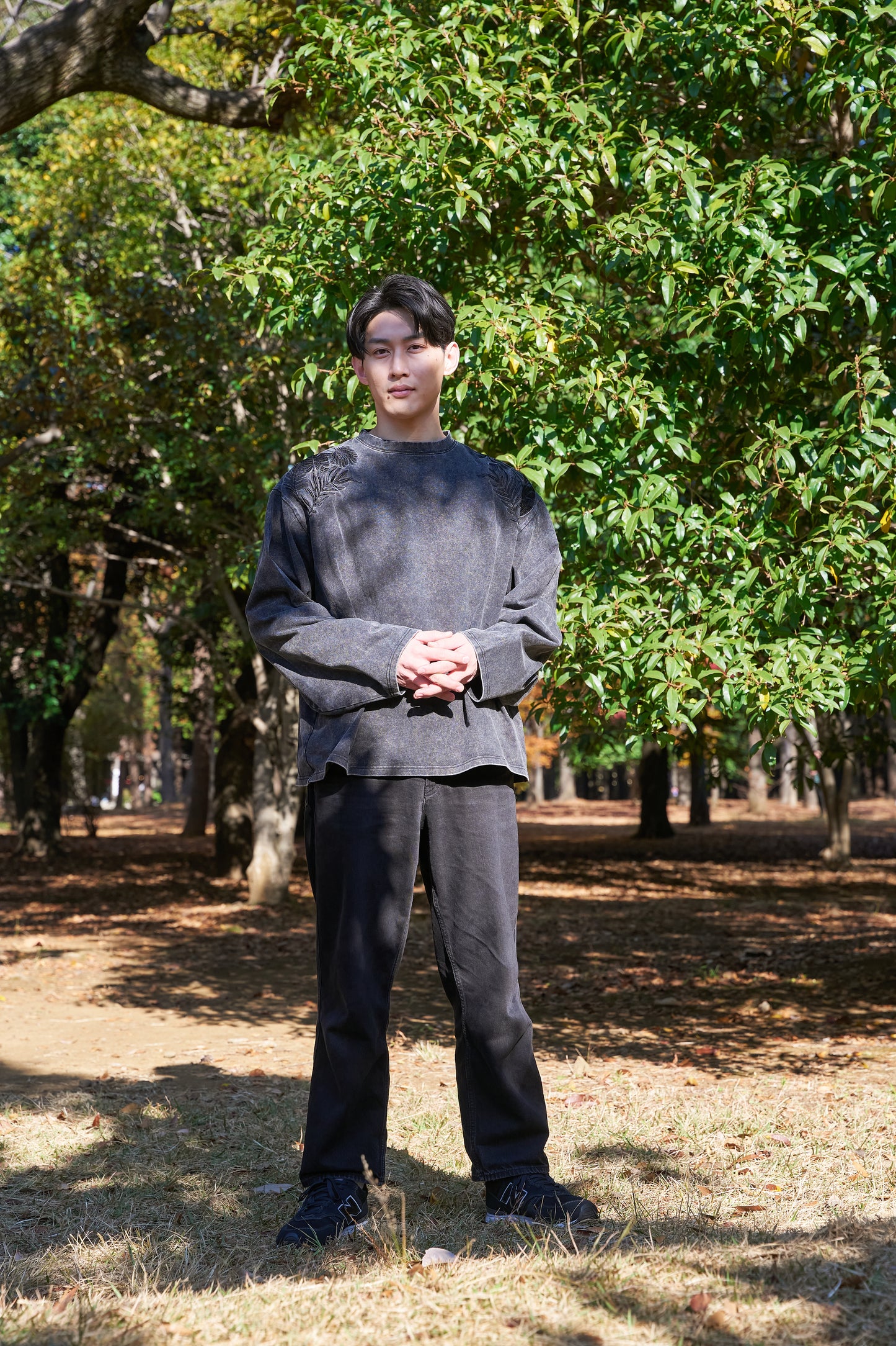 Forest timeless Embroidery Long Sleeve 自然好きにおすすめな植物刺繍ロングスリーブ