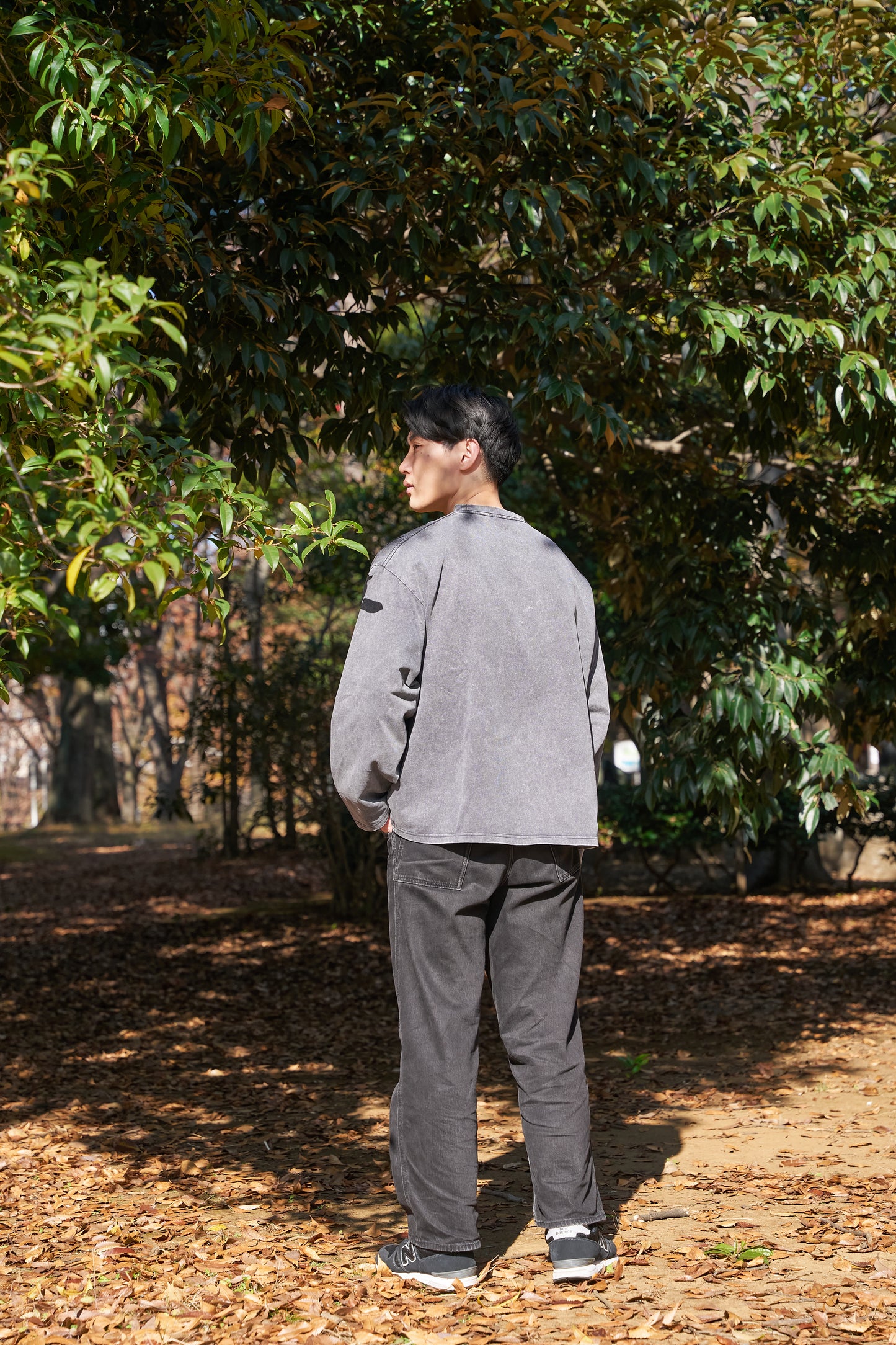 Forest timeless Embroidery Long Sleeve 自然好きにおすすめな植物刺繍ロングスリーブ