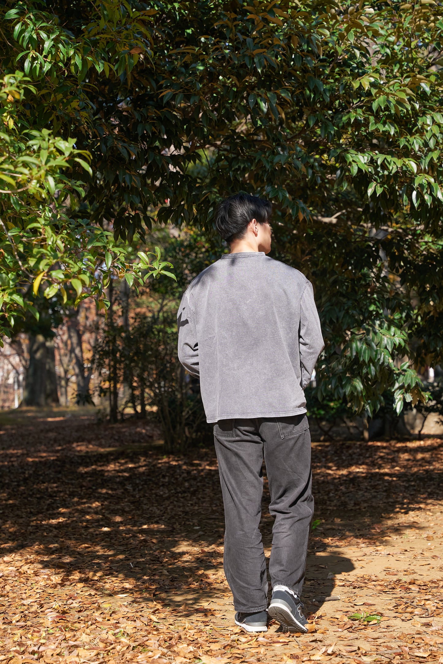 Forest timeless Embroidery Long Sleeve 自然好きにおすすめな植物刺繍ロングスリーブ