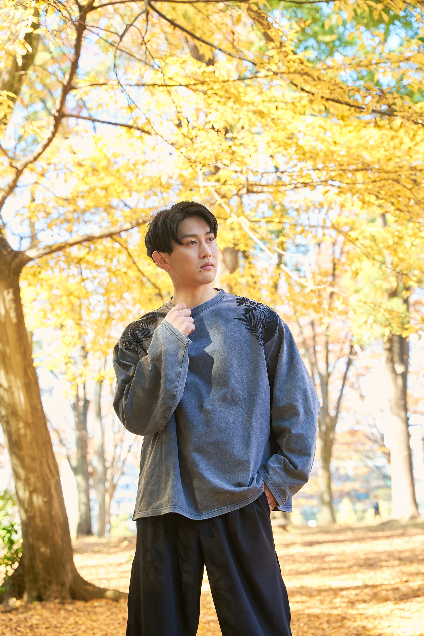 Forest timeless Embroidery Long Sleeve 自然好きにおすすめな植物刺繍ロングスリーブ