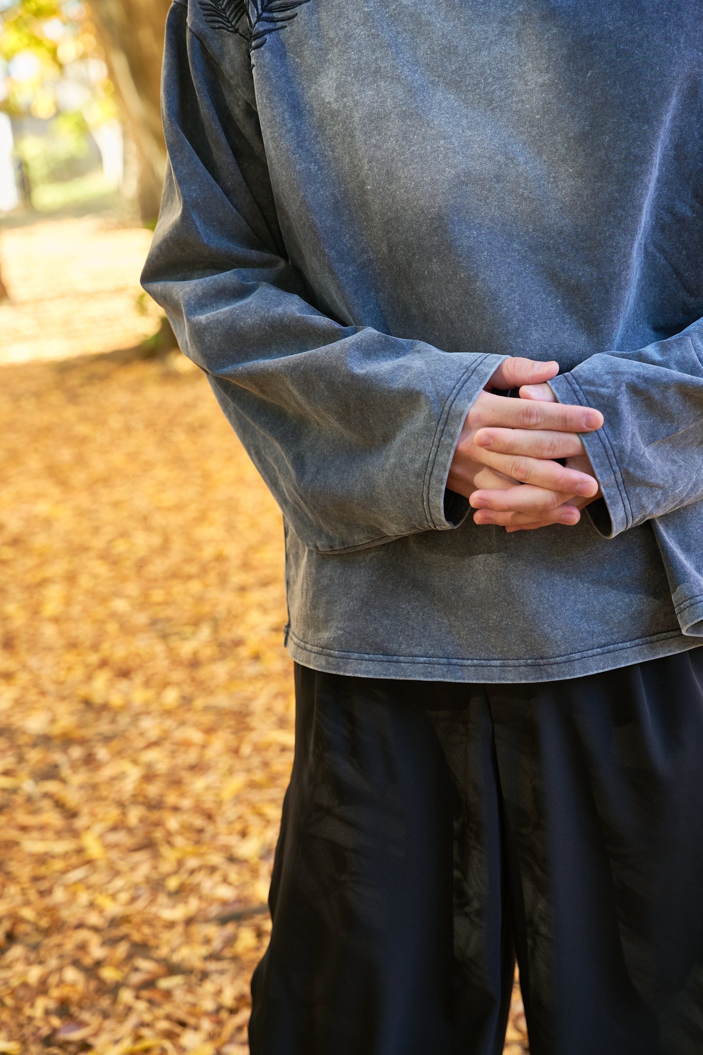 Forest timeless Embroidery Long Sleeve 自然好きにおすすめな植物刺繍ロングスリーブ