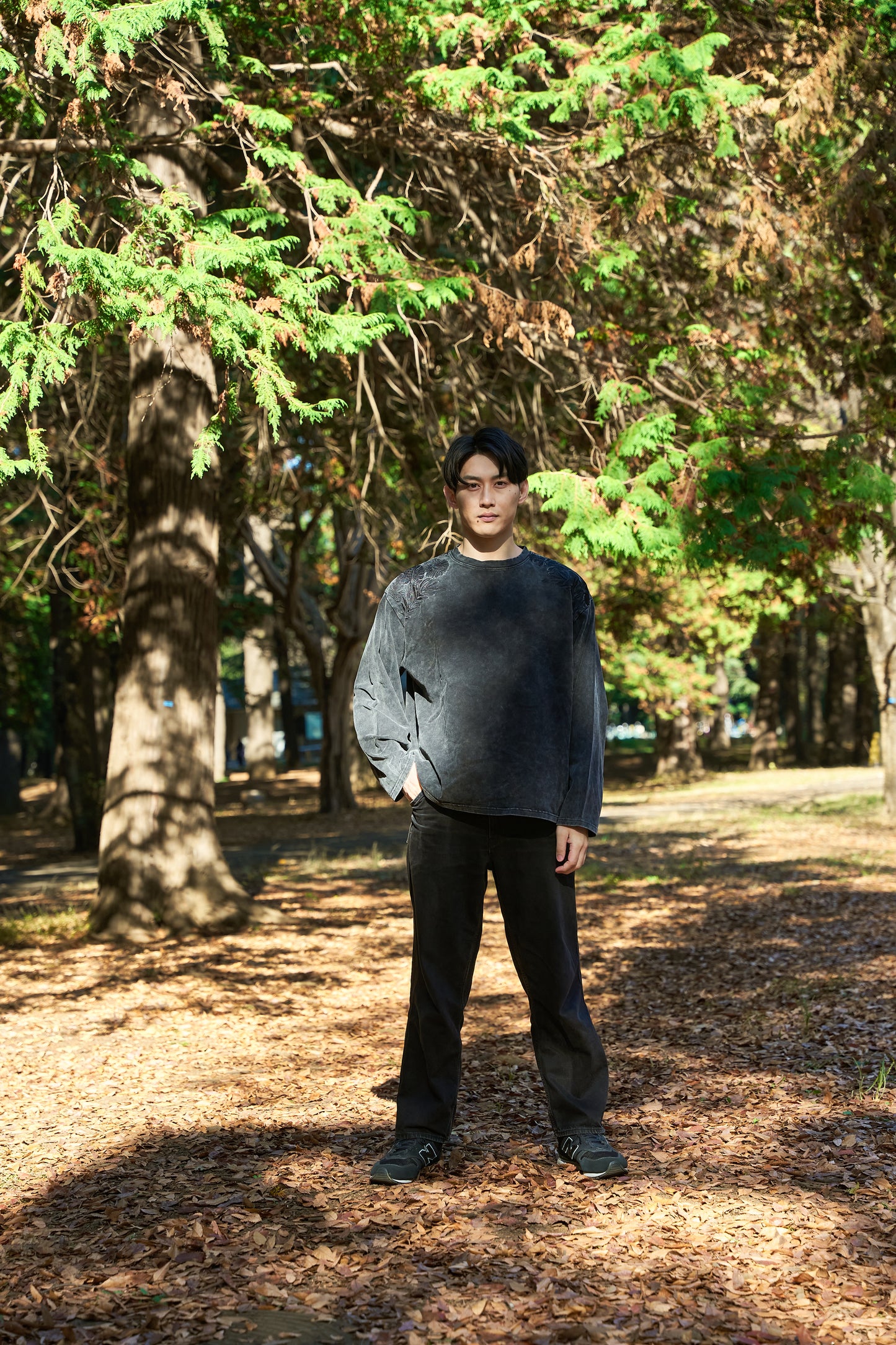 Forest timeless Embroidery Long Sleeve 自然好きにおすすめな植物刺繍ロングスリーブ