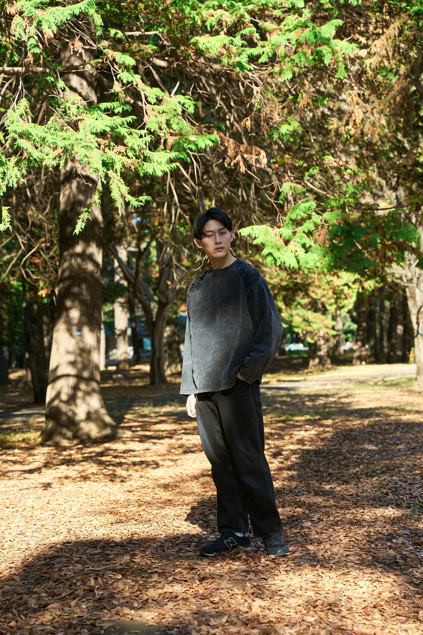 Forest timeless Embroidery Long Sleeve 自然好きにおすすめな植物刺繍ロングスリーブ