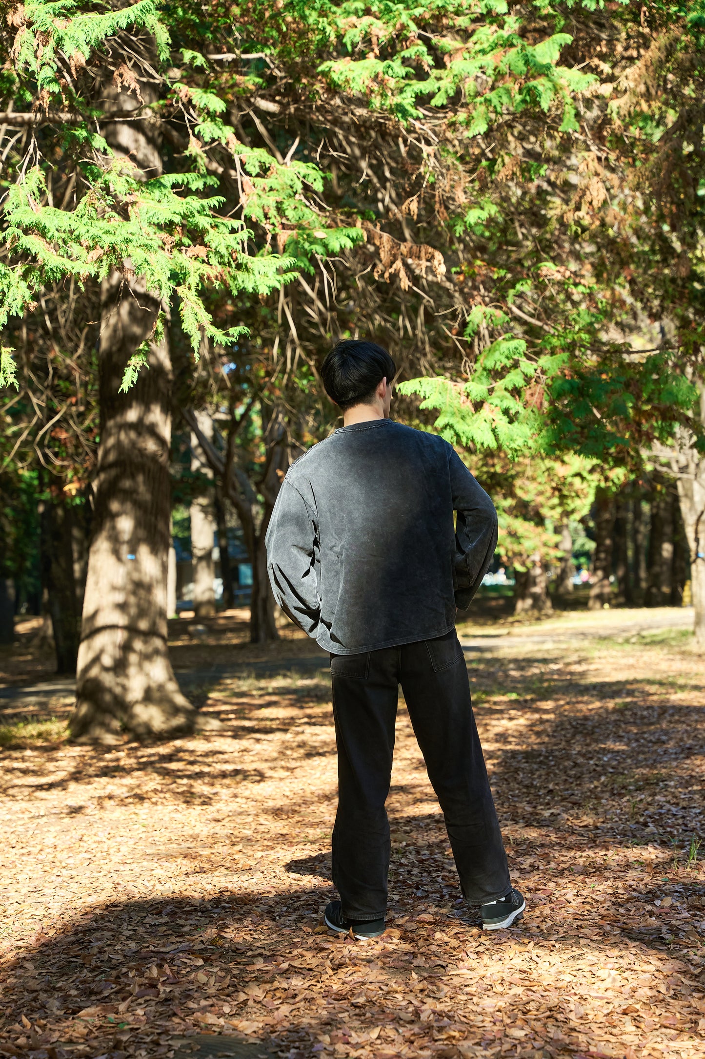 Forest timeless Embroidery Long Sleeve 自然好きにおすすめな植物刺繍ロングスリーブ