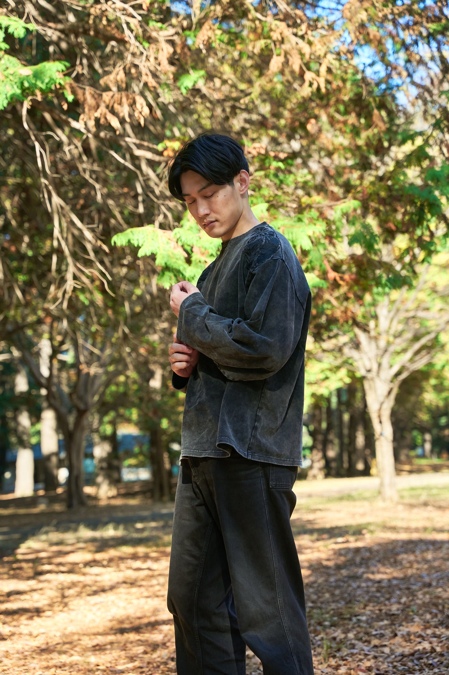 Forest timeless Embroidery Long Sleeve 自然好きにおすすめな植物刺繍ロングスリーブ