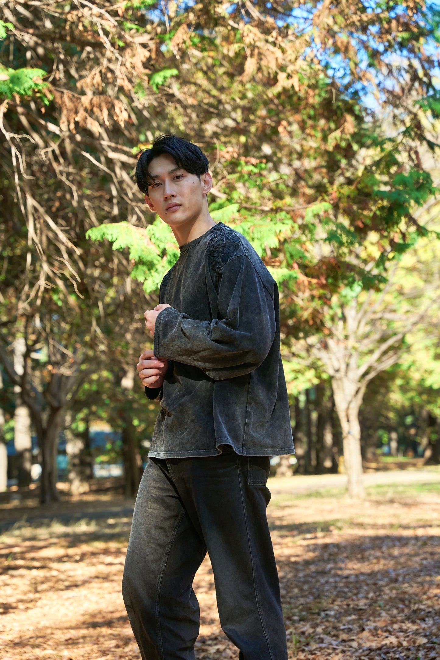 Forest timeless Embroidery Long Sleeve 自然好きにおすすめな植物刺繍ロングスリーブ